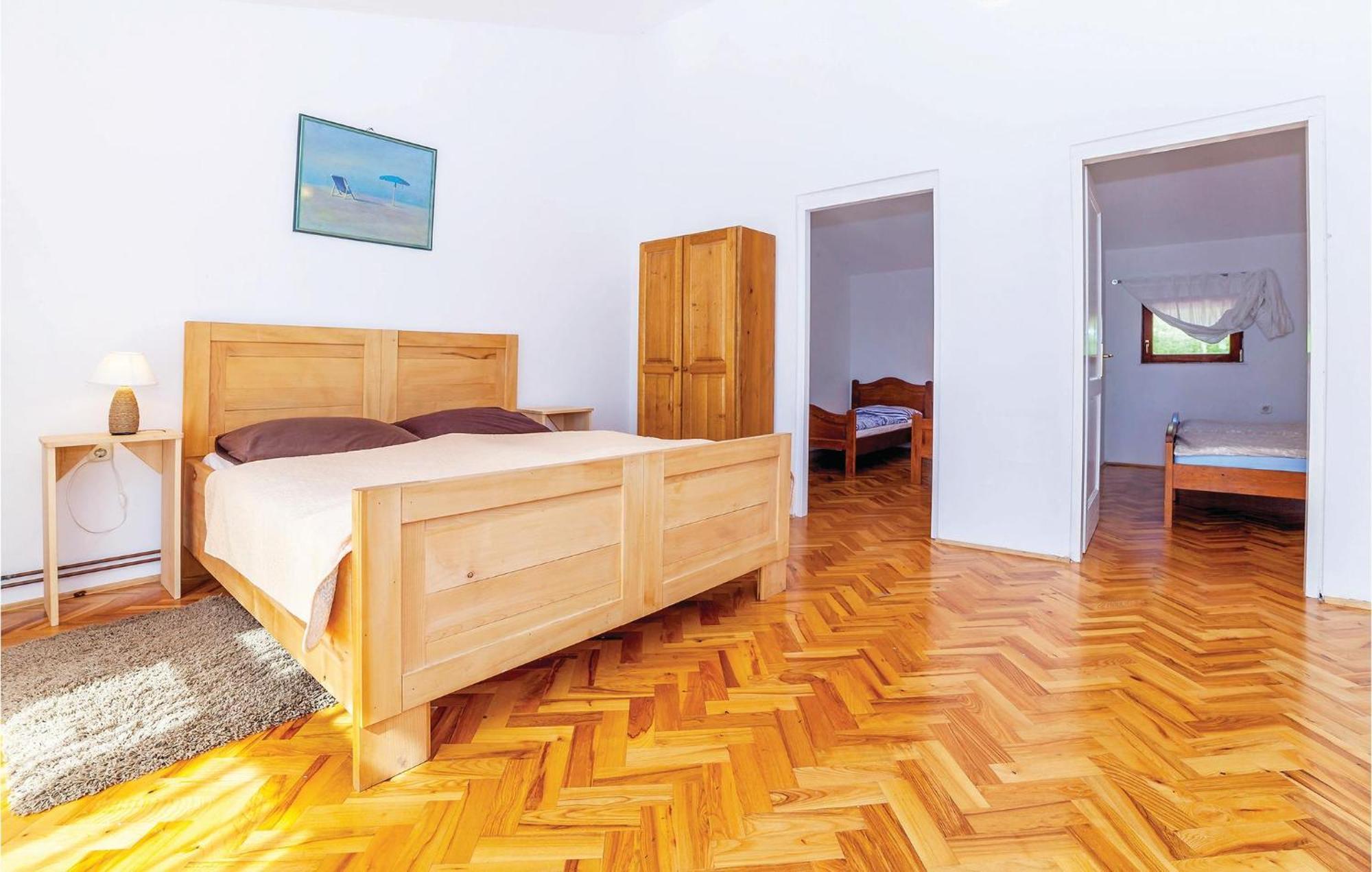 7 Bedroom Pet Friendly Home In Crni Kal Crni Kal  Εξωτερικό φωτογραφία