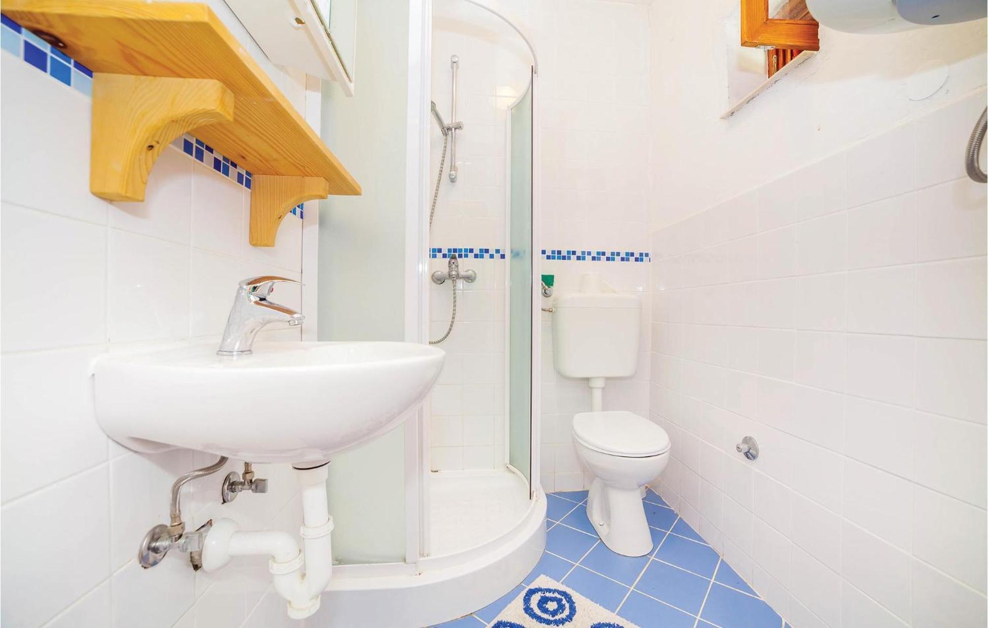 7 Bedroom Pet Friendly Home In Crni Kal Crni Kal  Εξωτερικό φωτογραφία
