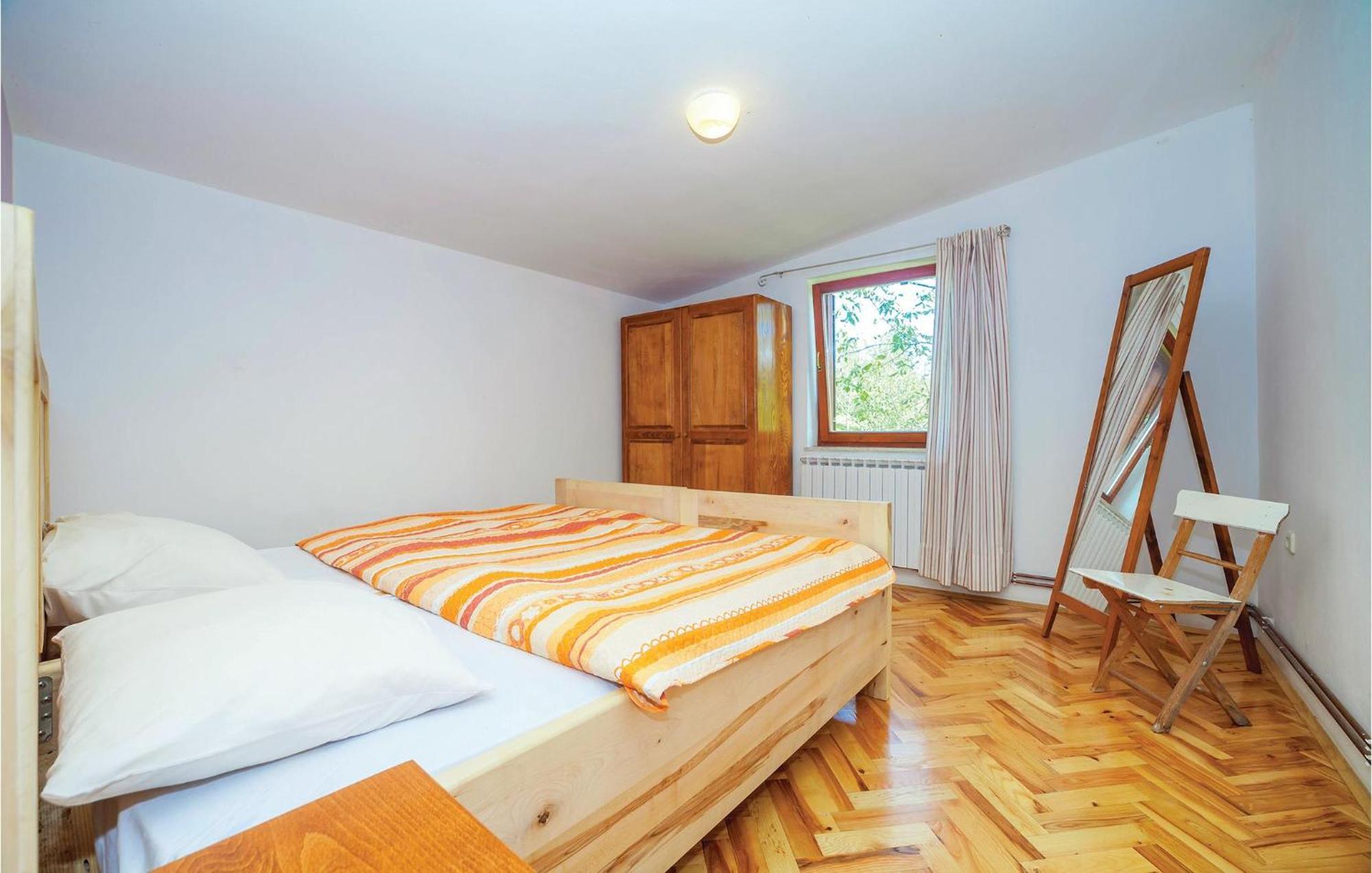 7 Bedroom Pet Friendly Home In Crni Kal Crni Kal  Εξωτερικό φωτογραφία