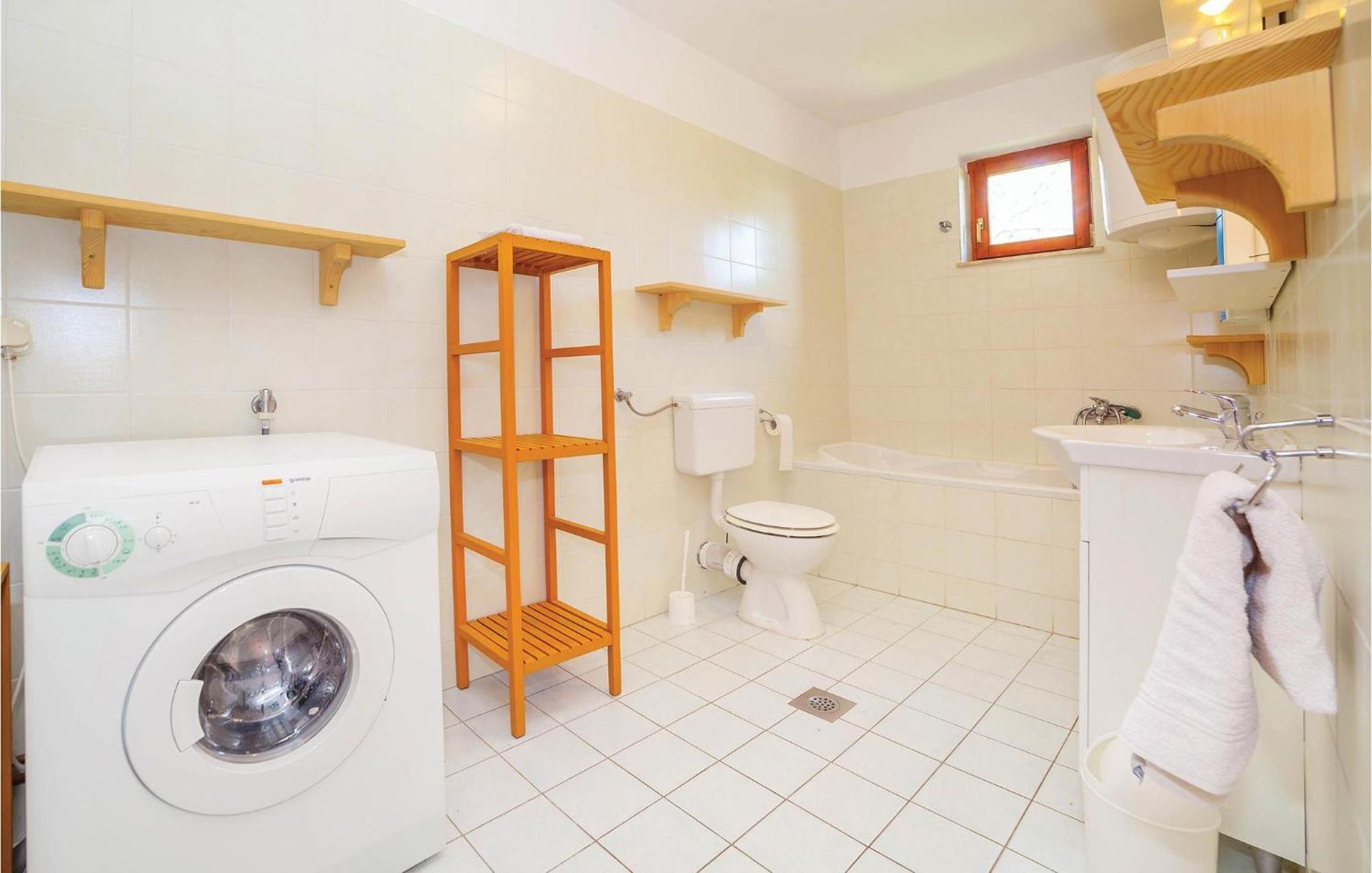 7 Bedroom Pet Friendly Home In Crni Kal Crni Kal  Εξωτερικό φωτογραφία