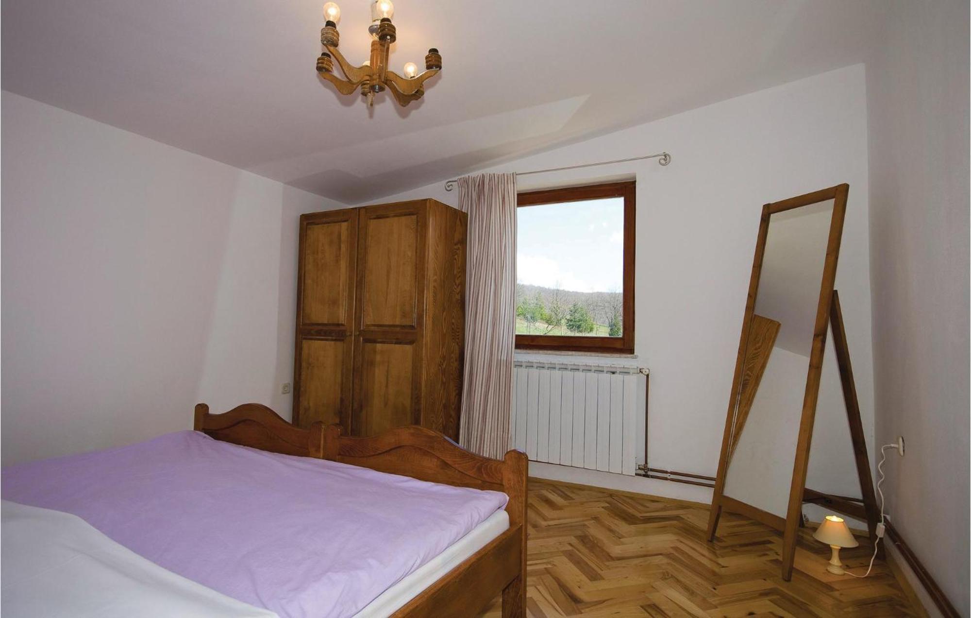 7 Bedroom Pet Friendly Home In Crni Kal Crni Kal  Εξωτερικό φωτογραφία