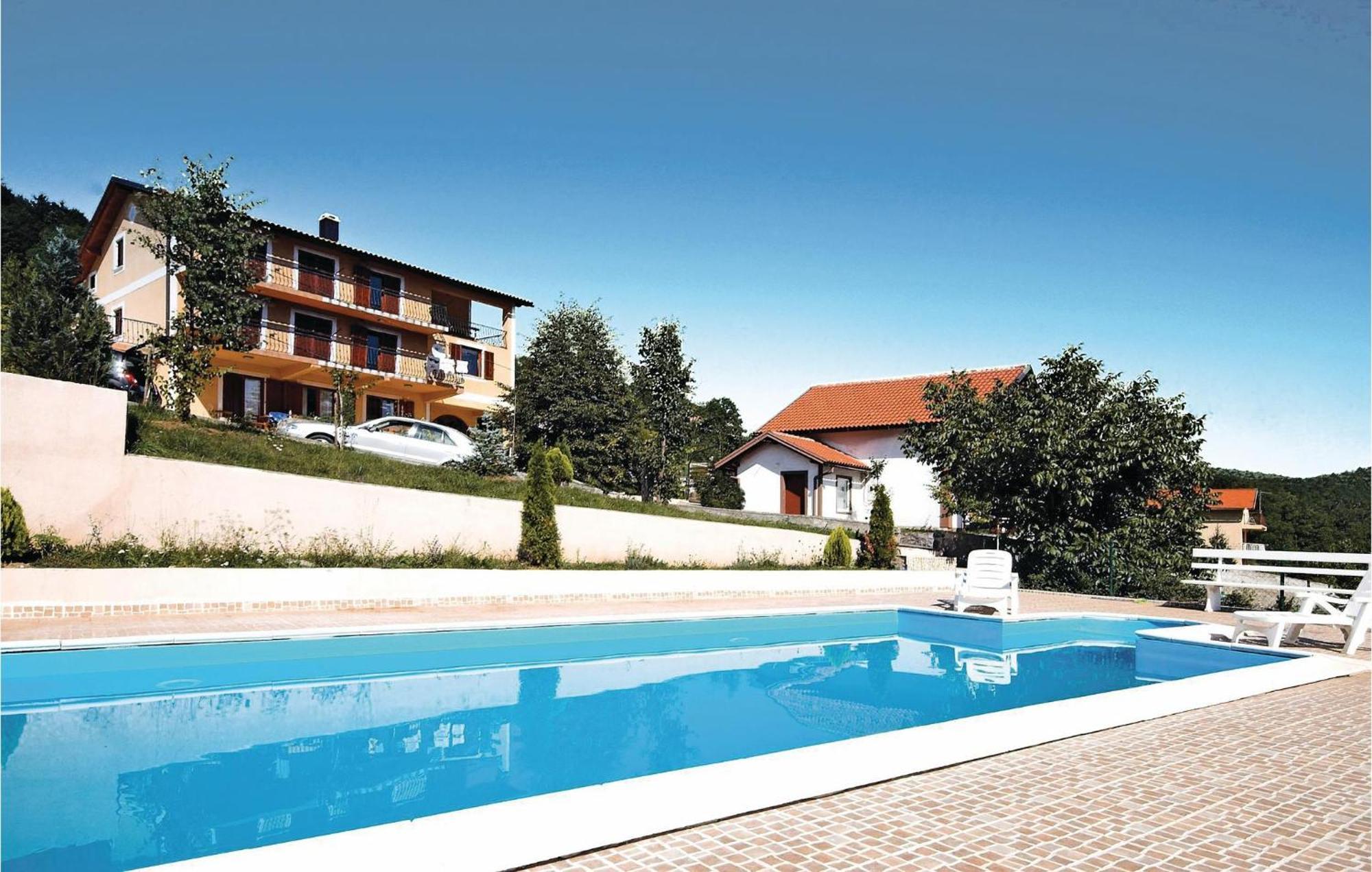 7 Bedroom Pet Friendly Home In Crni Kal Crni Kal  Εξωτερικό φωτογραφία